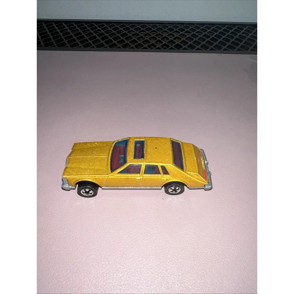 1980 Hot‎ wheels Cadillac Seville Metallic Gold